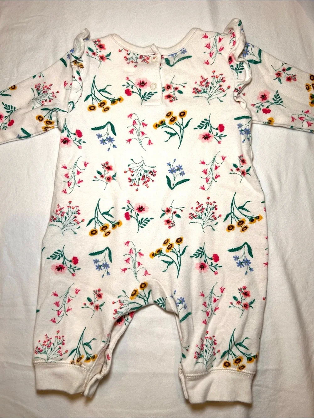 8 Piece Baby Girl Long Sleeve One Piece Bodysuit Bundle - 0-3 Mo Great Condition